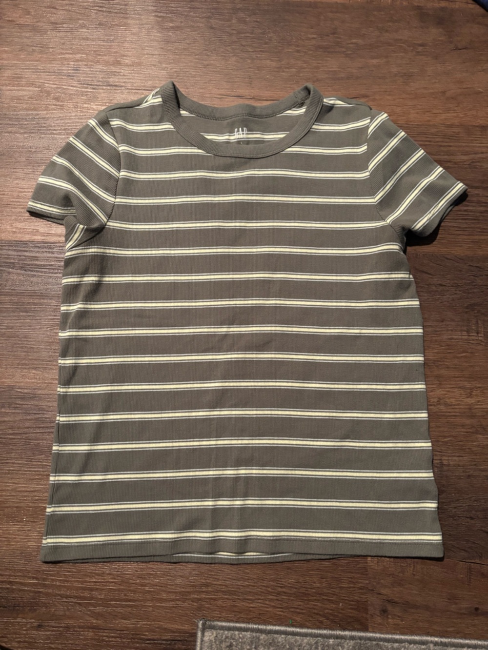 GAP Olive Green and Cream Ribbed Striped Short Sleeve Tee